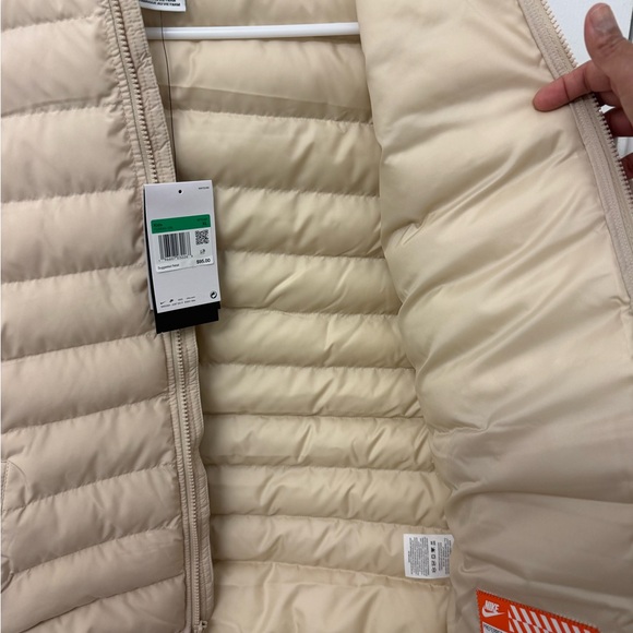 Nike Kids Loose hooded  Puffer Jacket size XL new - Picture 6 of 12